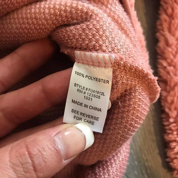 NWT Heart & Hips Woman's  Pink Fuzzy Soft Cozy Mock Neck Sweater Large - Picture 6 of 6